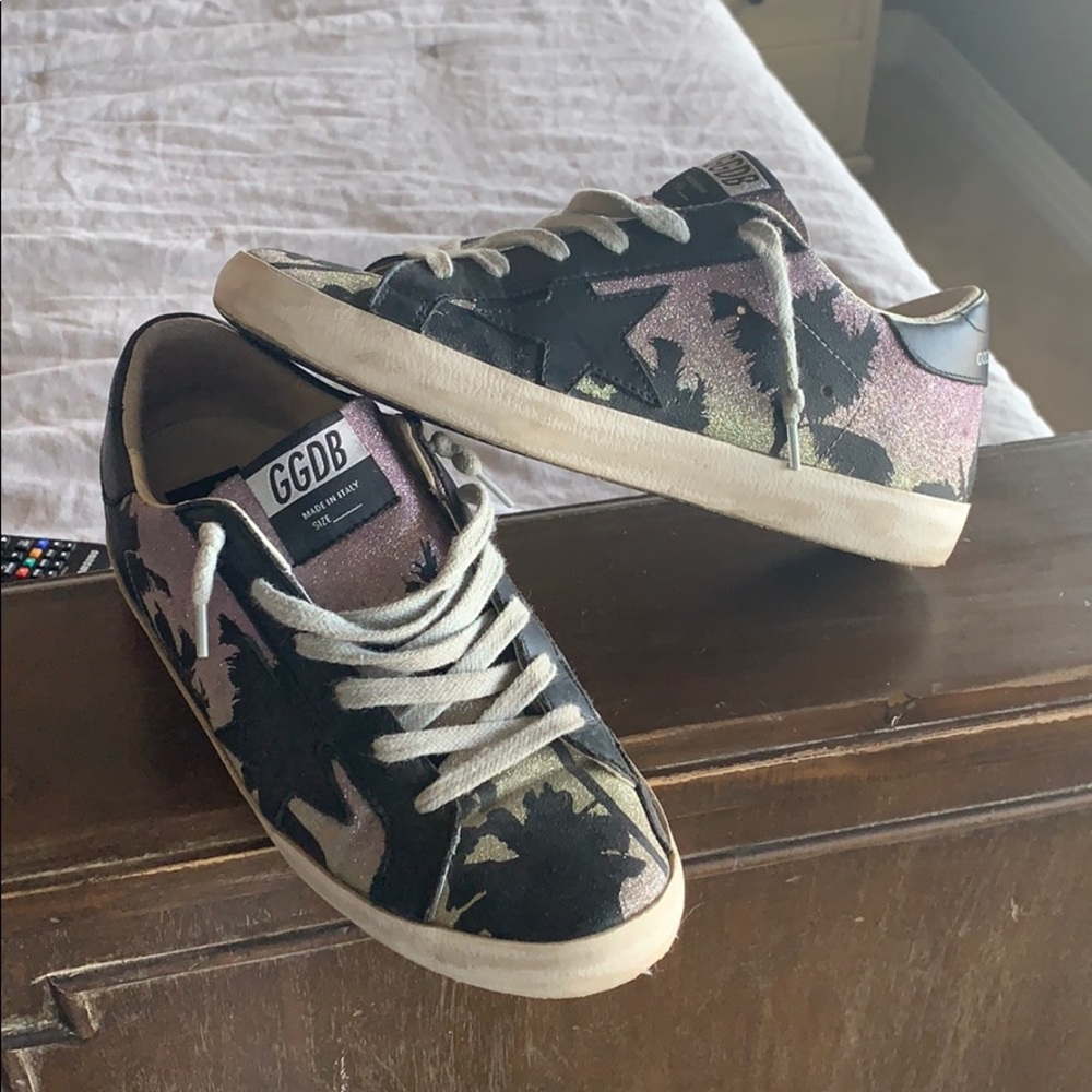 Golden Goose Sneakers